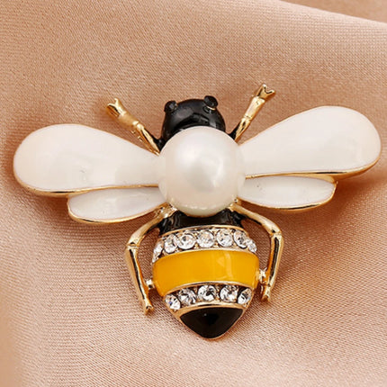 Imitation Pearl Bee Brooch Pin - Fashion Trend Jewelry for Women