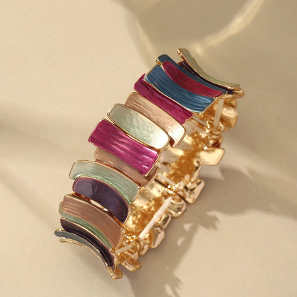 Striped Zinc Alloy Bracelet - Retro Elegant Women's Party Jewelry