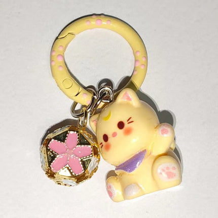 Fluffy Animal Keychains - 3D Resin Cartoon Pendant Collection