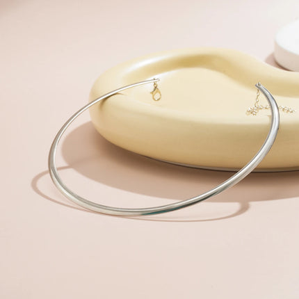 Elegant Chunky Circle Torques Necklace - Trendy Choker Collar for Women 2023