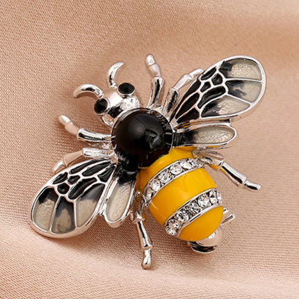 Imitation Pearl Bee Brooch Pin - Fashion Trend Jewelry for Women