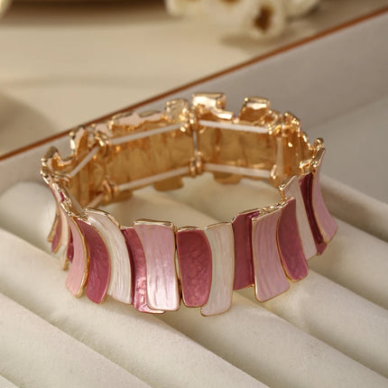 Striped Zinc Alloy Bracelet - Retro Elegant Women's Party Jewelry